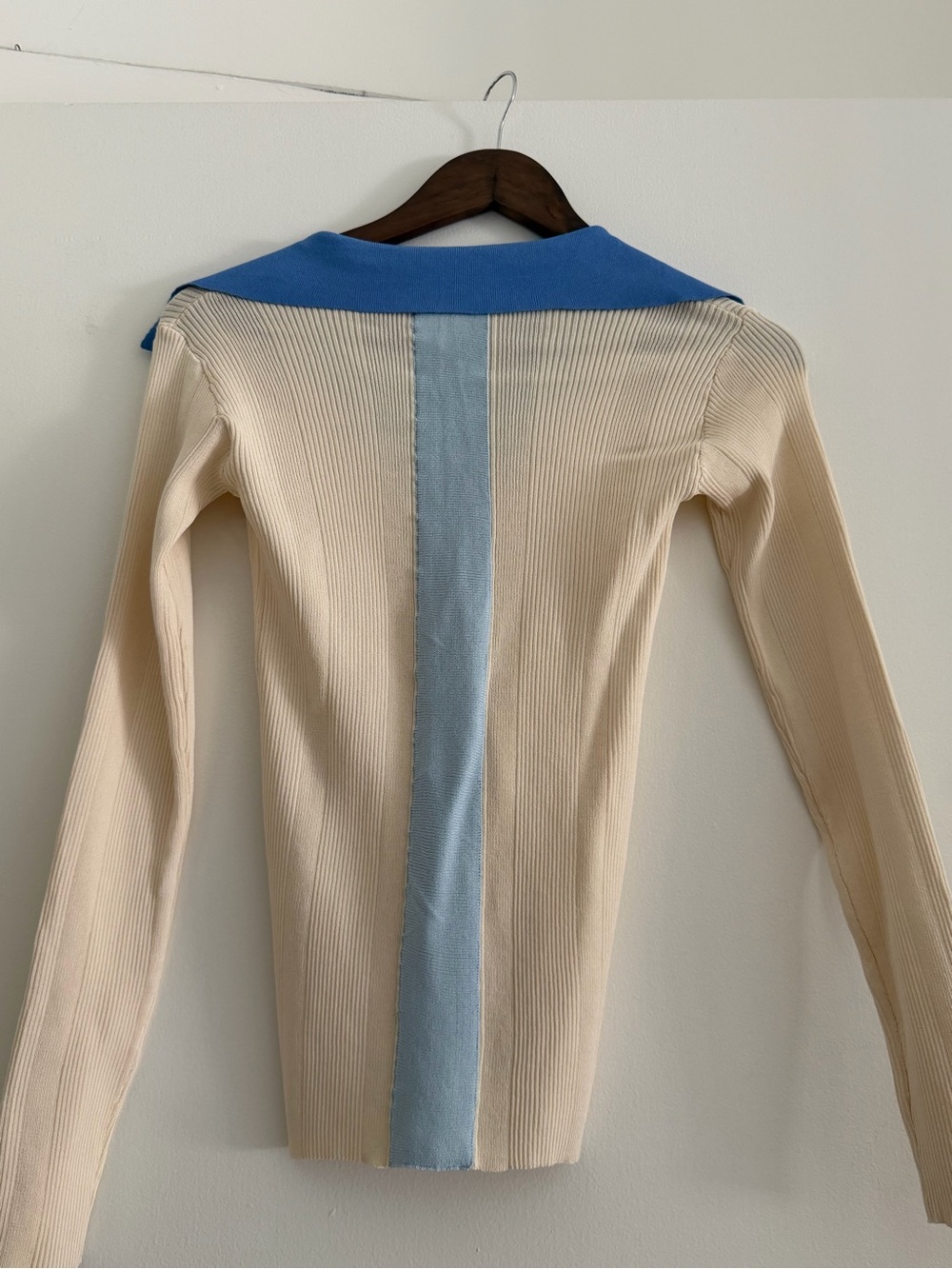 Ribbed Long Sleeve Top with Blue Contrast Collar and Stripe